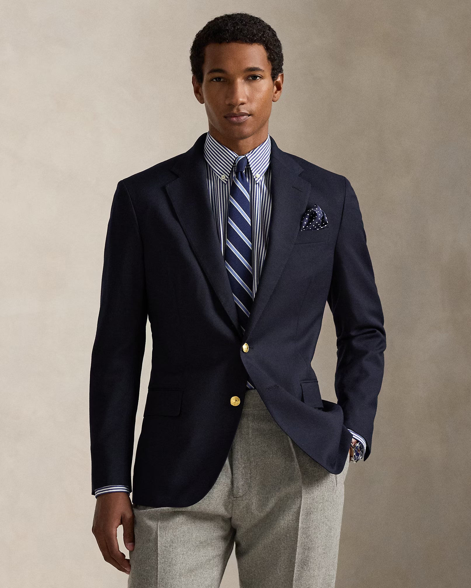 Le blazer iconique en laine chamoisée