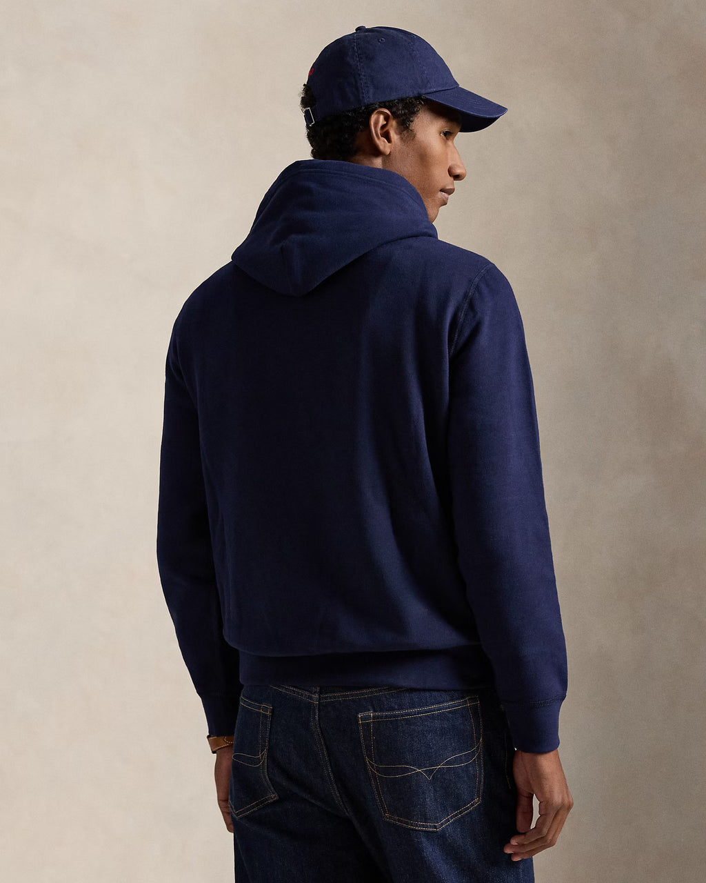 Le sweat à capuche RL en molleton